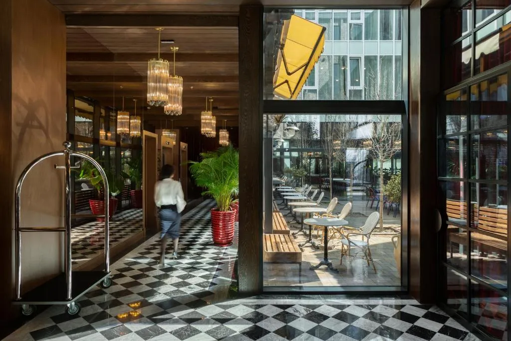 Artizan Design Hotel