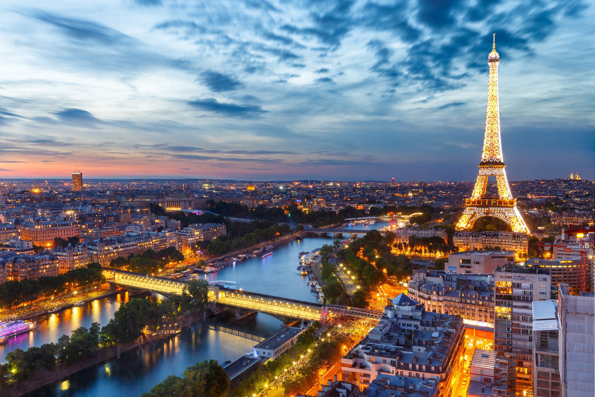 İzmir'den Direkt Hareket Görkemli Paris ve İncileri 3 Gece  - SunExpress ile -  Ramazan Bayramı Özel 